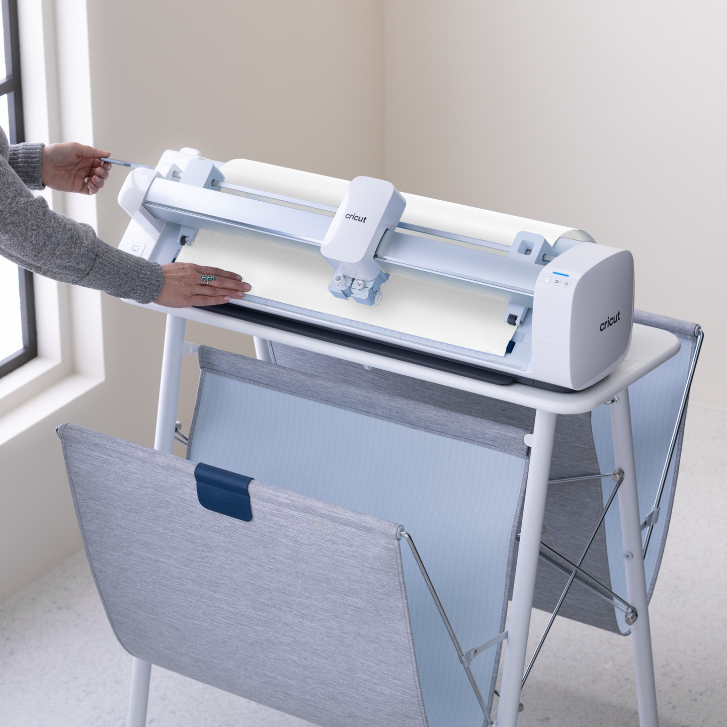 Smart Iron-On, Glitter, White 12 ft